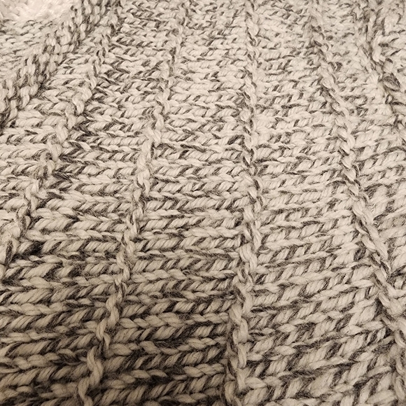 Hand Made Gray Deep V-neck Short Sleeve Sweater - Picture 10 of 10